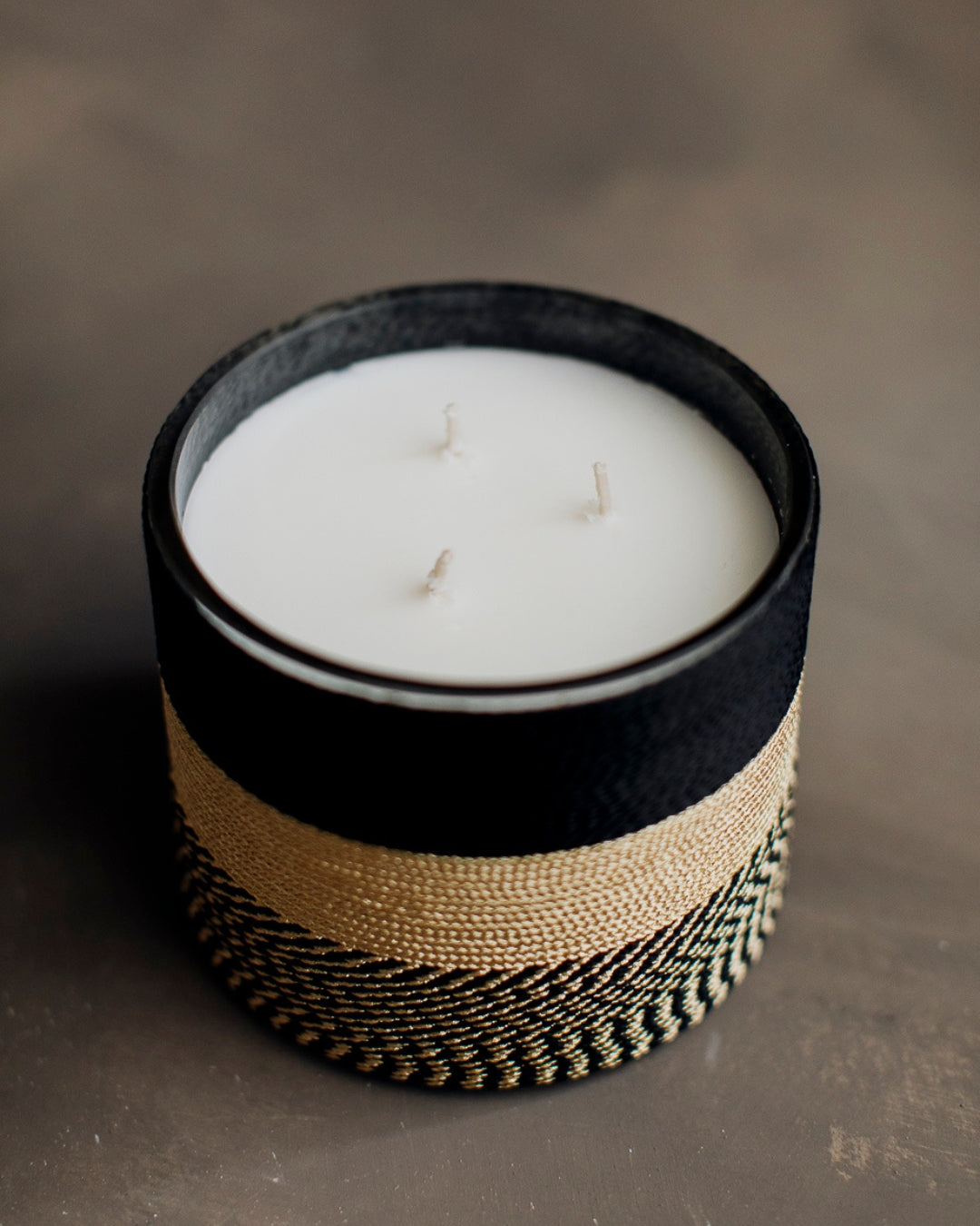 Scented Soy Candle with Silk Thread